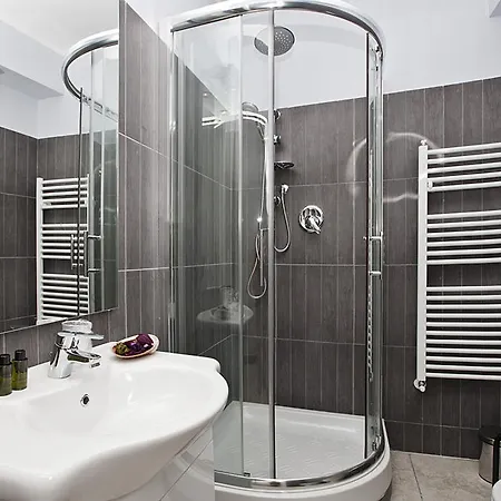 Hotel Paradiso 2*